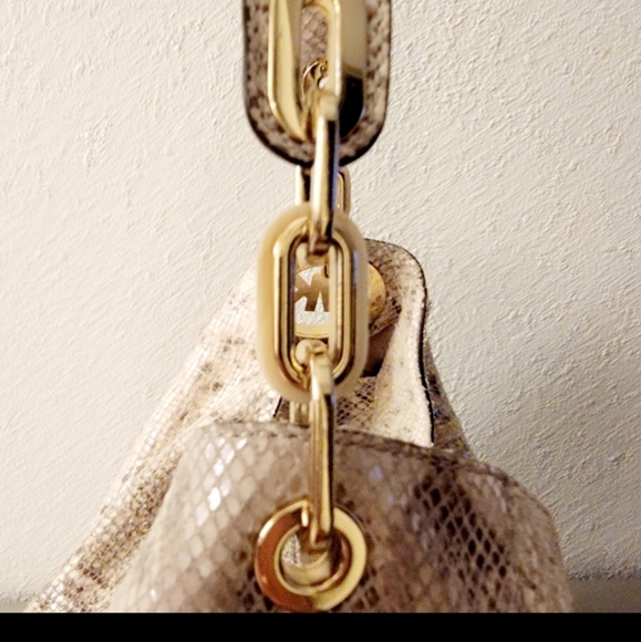 MICHAEL KORS SNAKESKIN PURSE - Picture 5 of 6